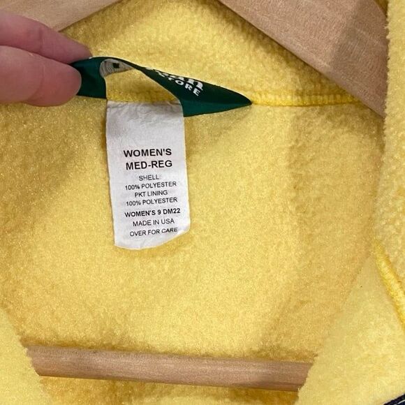 Vintage 90s L.L.Bean Bright Yellow Fleece Full Zip Vest Pockets Women’s Medium - Picture 5 of 12